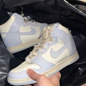 Nike High-Top Dunks Sneakers in White and Light Blue *never worn*